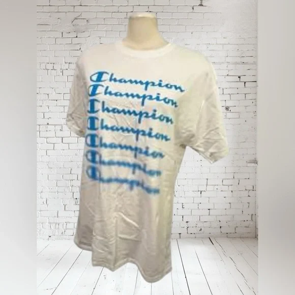 Champion Script Logo Tee L NWT | Iconic Branding Everyday Streetwear Style - Picture 2 of 3